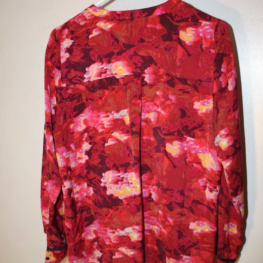 Patterned Lightweight Top - Picture 3 of 3